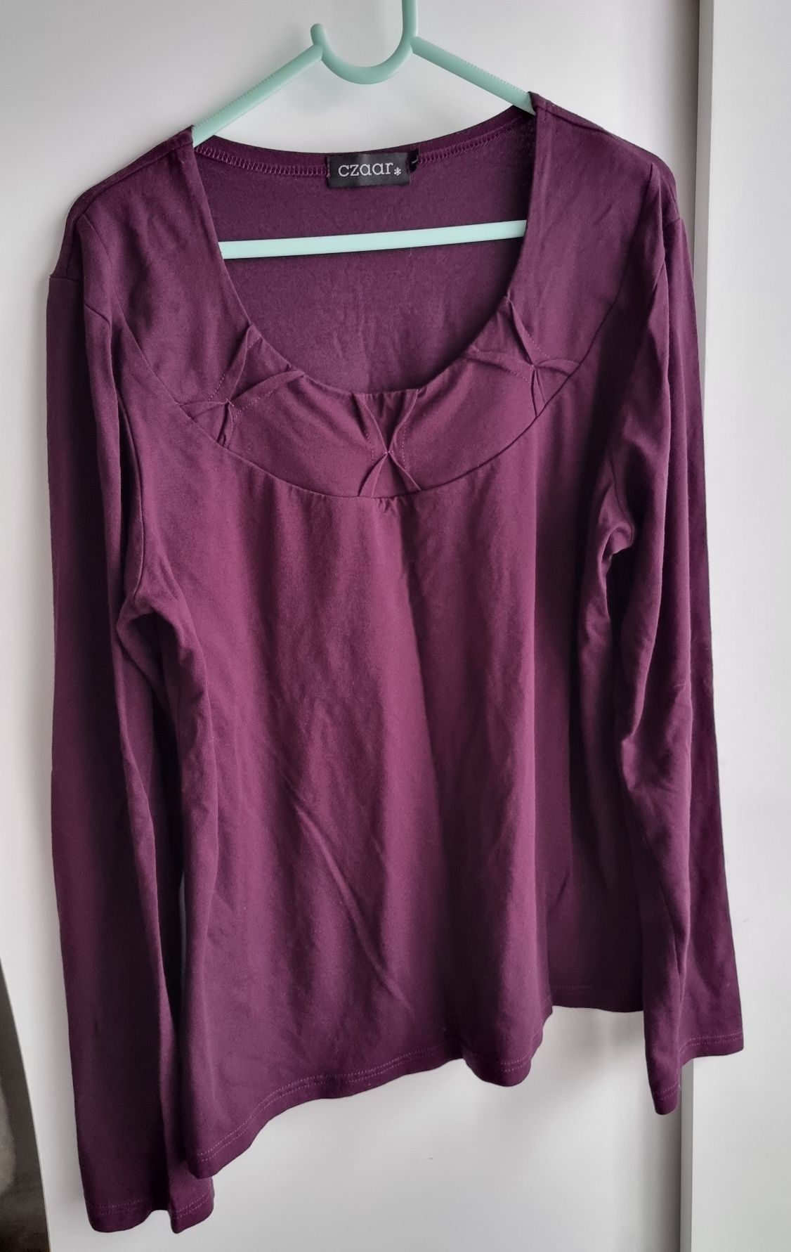 Fioletowa bluzka z długim rękawem