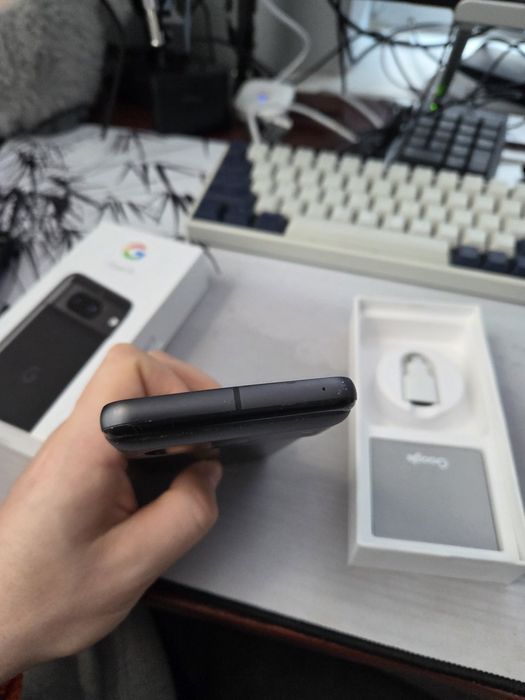Google pixel 8 Идеальное состояние | Менялся экран | 2 чехла в подарок
