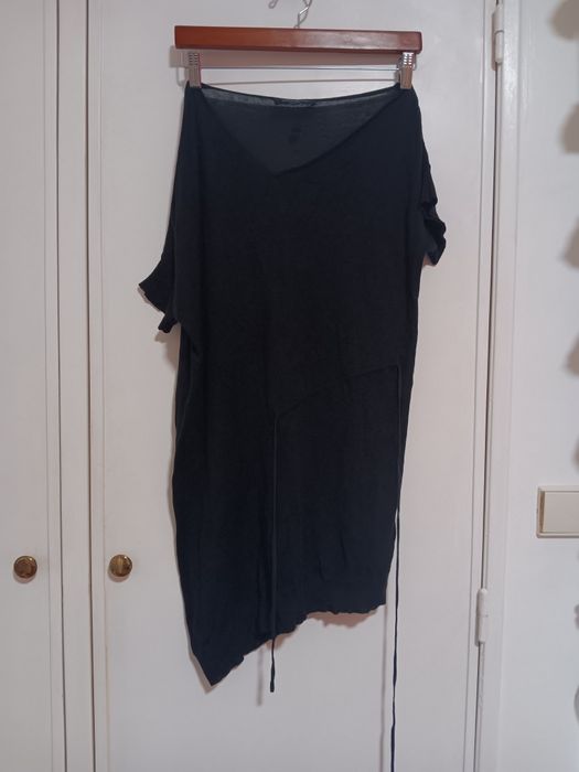 Túnica Preta c/ detalhe assimétrico