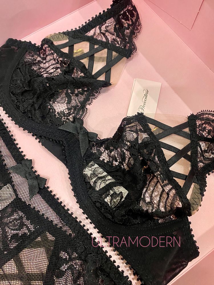 Комплект белья мирового бренда Agent Provocateur оригинал 75B/34B