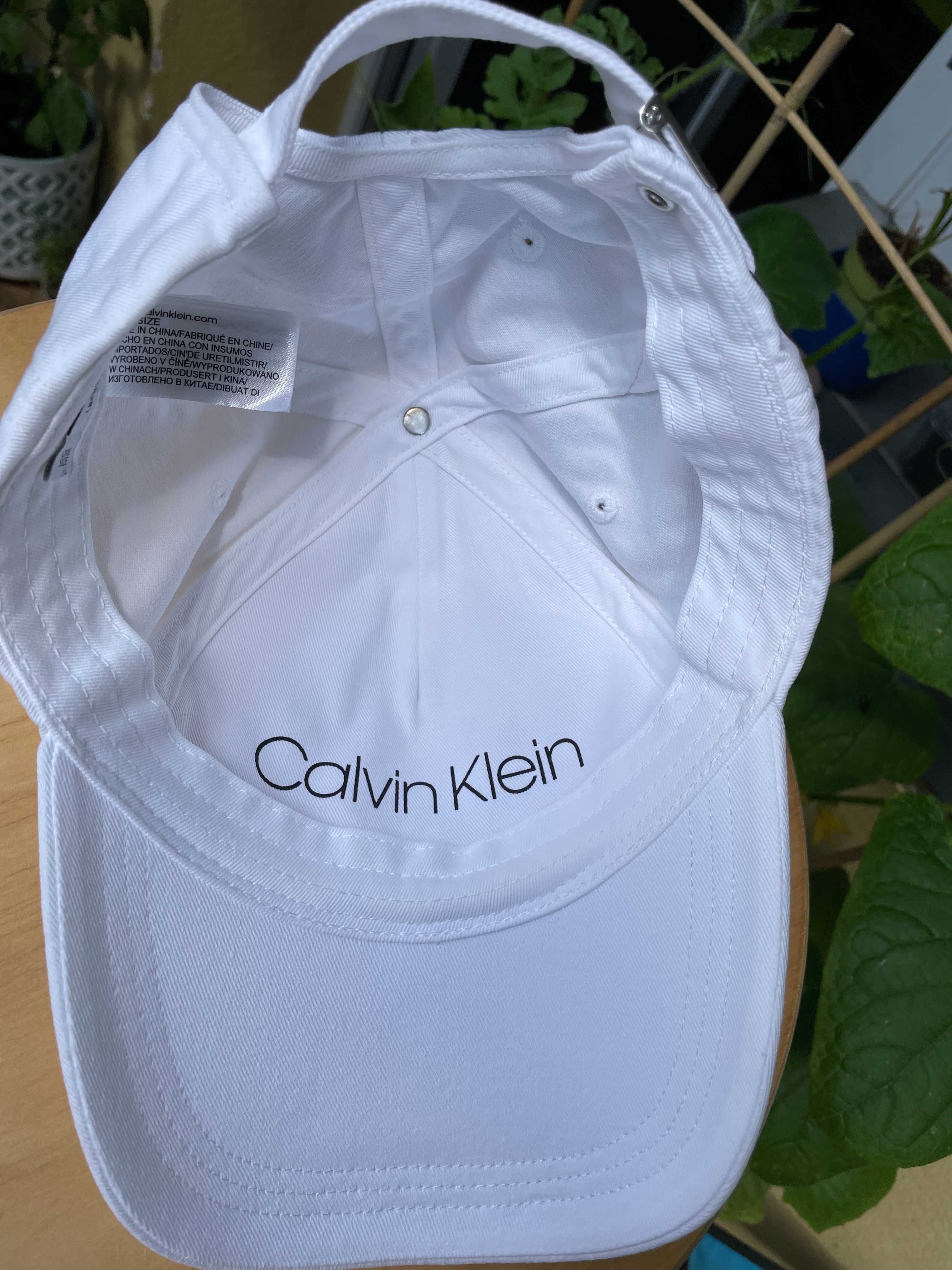 Czapka z daszkiem Calvin Klein biała
