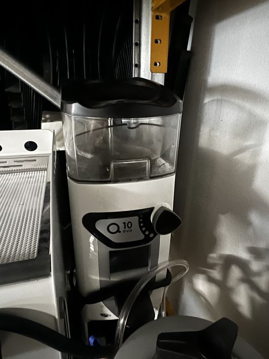 Maquina de café Fiamma + moinho + depurador