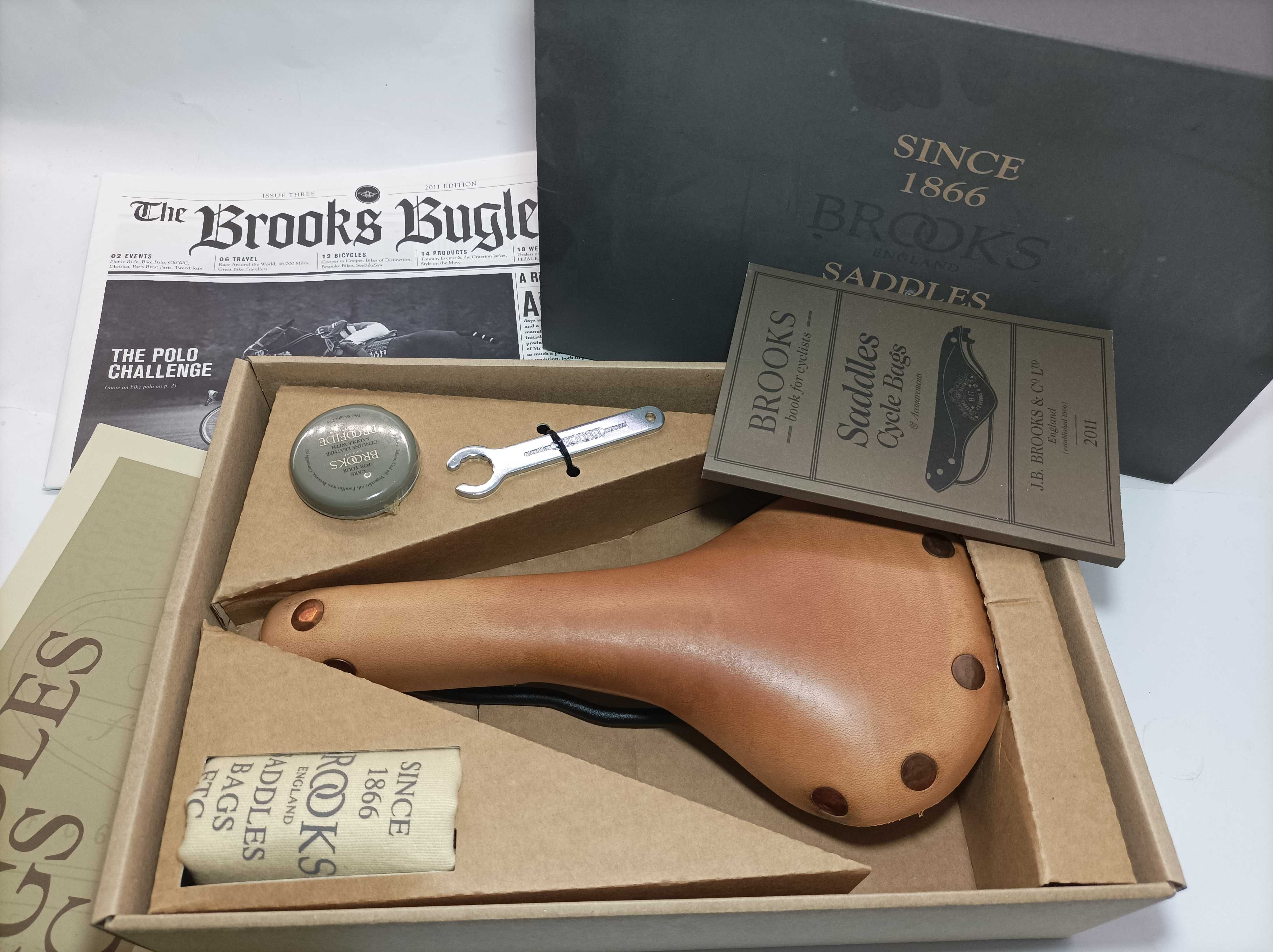 Siodełko Brooks B15 Swallow Select Limited BOX - klasyk wyścigowy