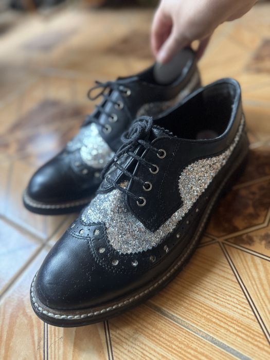 Шкіряні туфлі, броги, на шнурках, чорні з блискучіми вставками