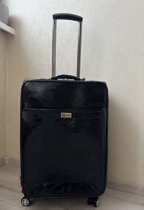 Б/у чемодан 57/40/26