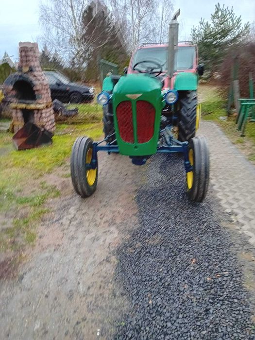 Ładny ciągnik rolniczy URSUS C-328, tok 1966, stan BARDZO DOBRY