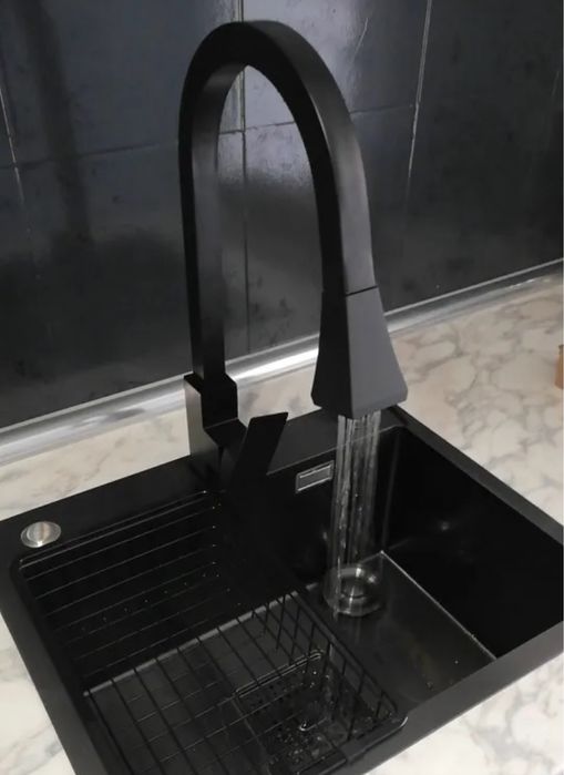 Zlewozmywak czarny ze stali nierdzewnej 60