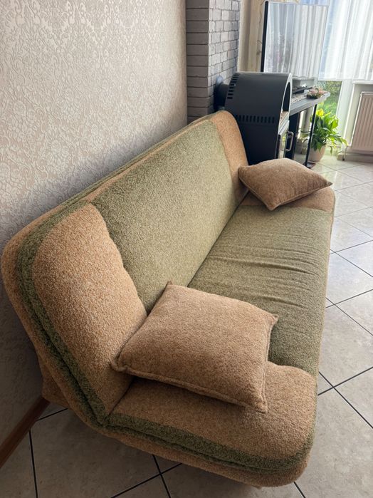 Wersalka rozkładana, kanapa, łóżko , jak nowe, nie zniszczone tanio