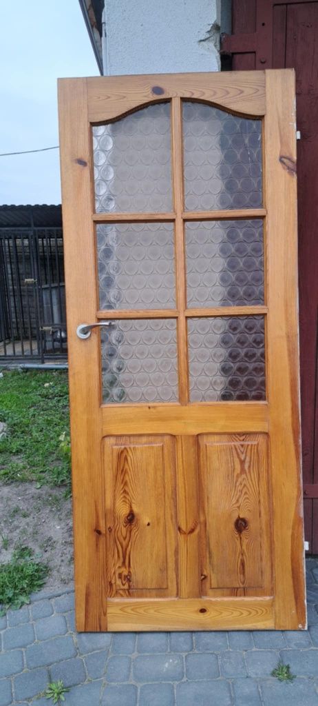 Witam sprzedam drzwi