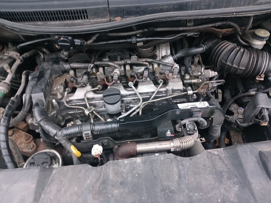 Шрот В розборі Toyota Avensls  verso тойота авенсис версо