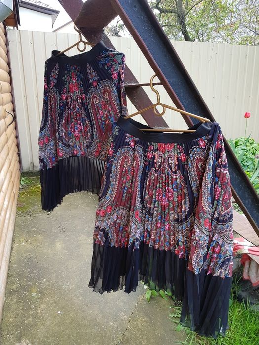 юбка XS яркая как циганская, плиссерованная, ассиметрия на резинке