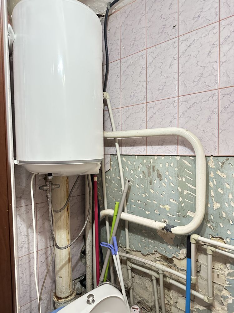 Продам 1 кімнатну малогабаритну квартиру Шевченківський район