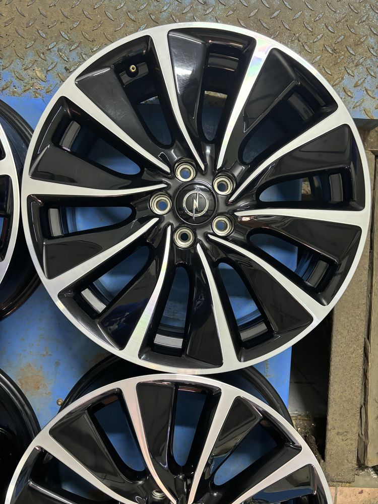 5x108 19 opel Grandland X  peugeot 408 gt