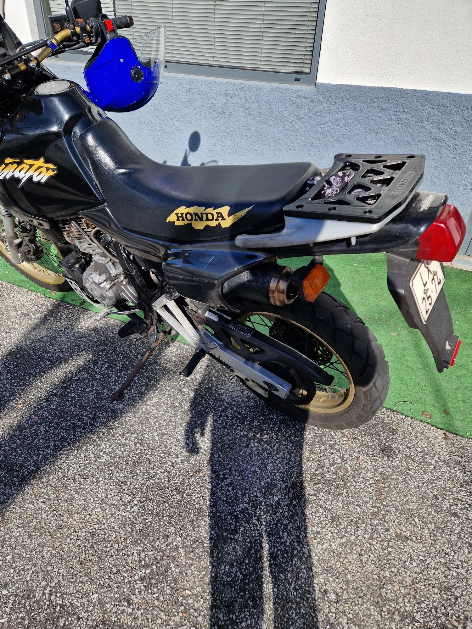 Honda nx 650 só Gasolina e andar