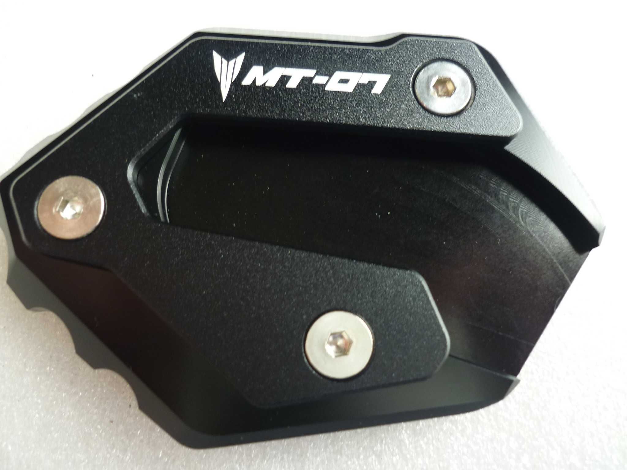 MT07 Nakładka na stopkę nóżki bocznej YAMAHA MT-07,FZ6,XJ6,MT 07 P-ń