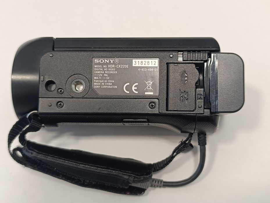 Kamera cyfrowa SONY HDR-CX220E fullHD ZEISS zoom x32 9 Mpx BDB+