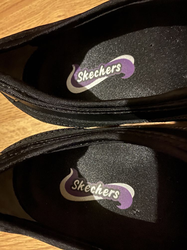 Кросівки фірми Skechers 41 розмір ,оригінал з Америки