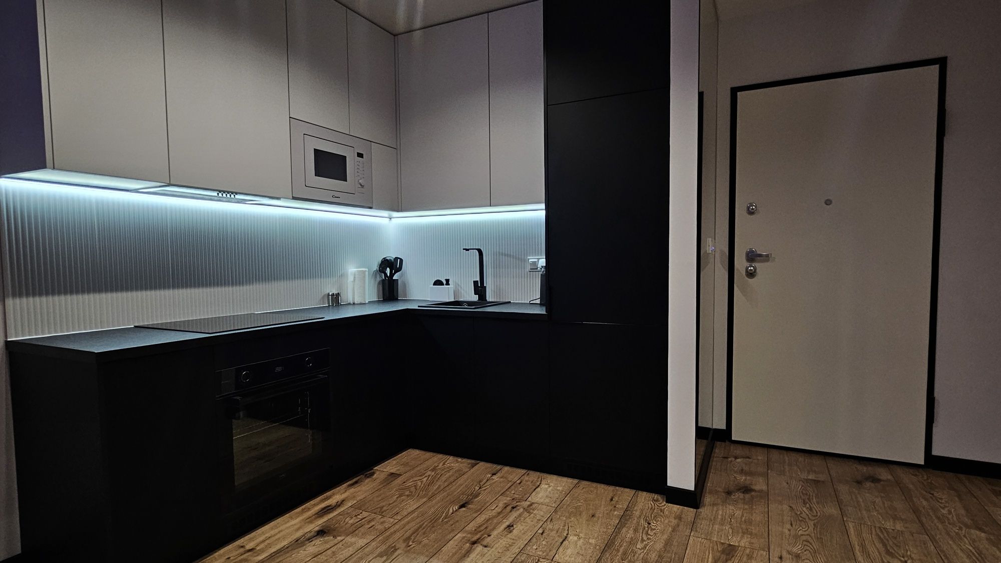 Moja Klonowa - apartament z sypialnią, parking, wynajem na doby
