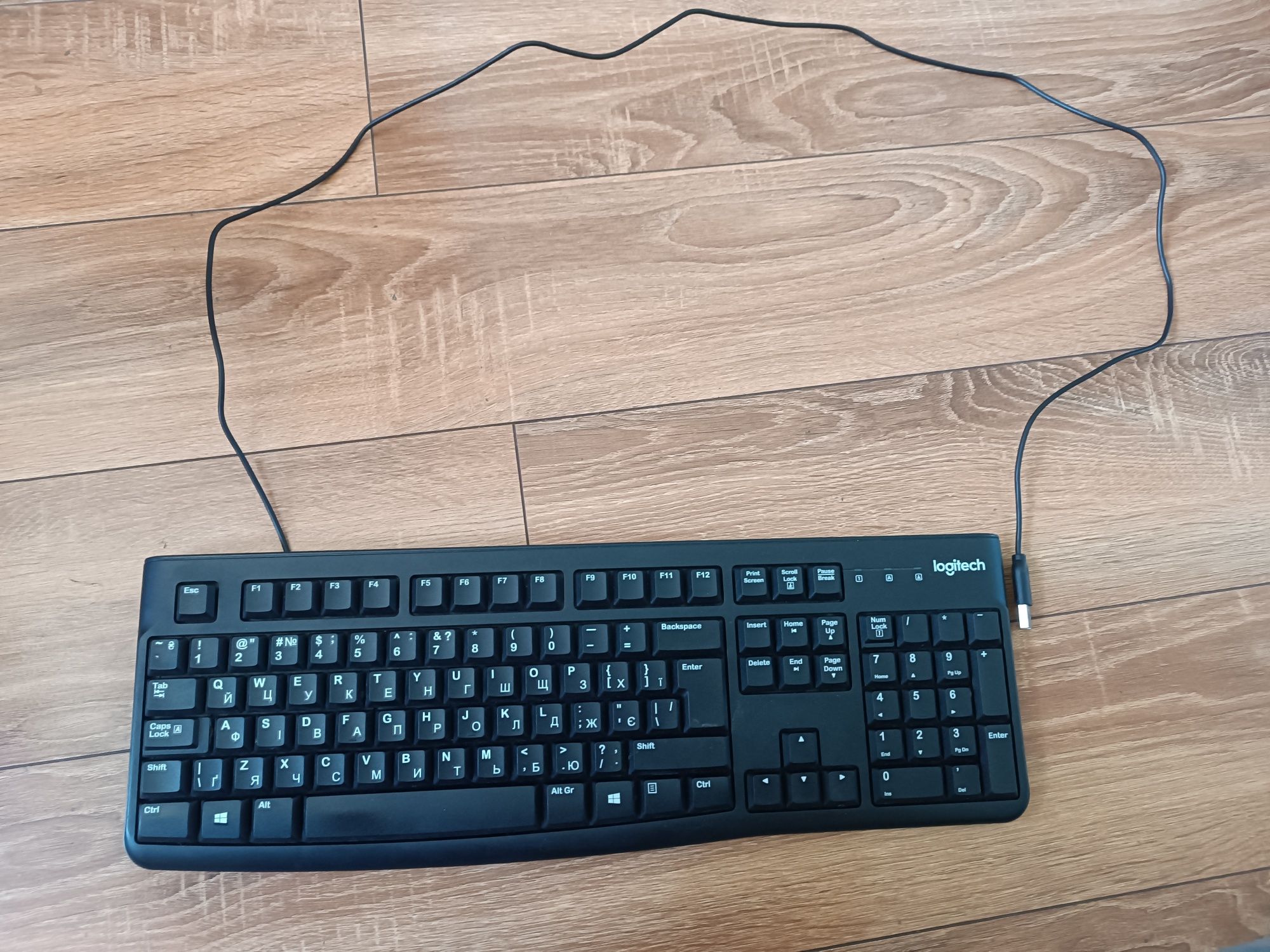 Клавіатура Logitech K120, з проводом