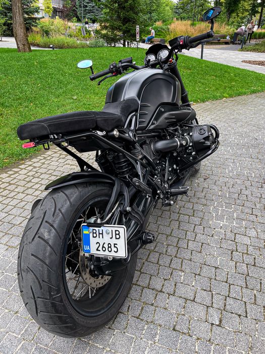 BMW R nine T.