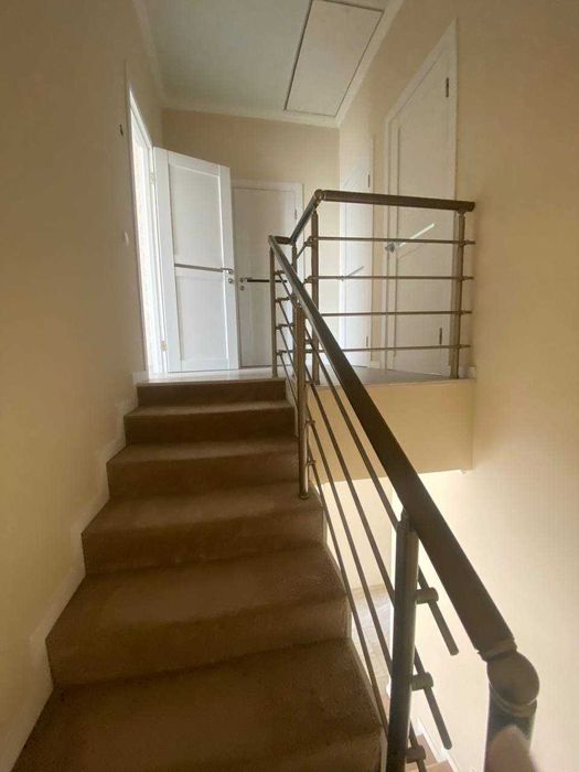 будинок  з зоною відпочинку та місцем двух авто по ціні квартири!!!