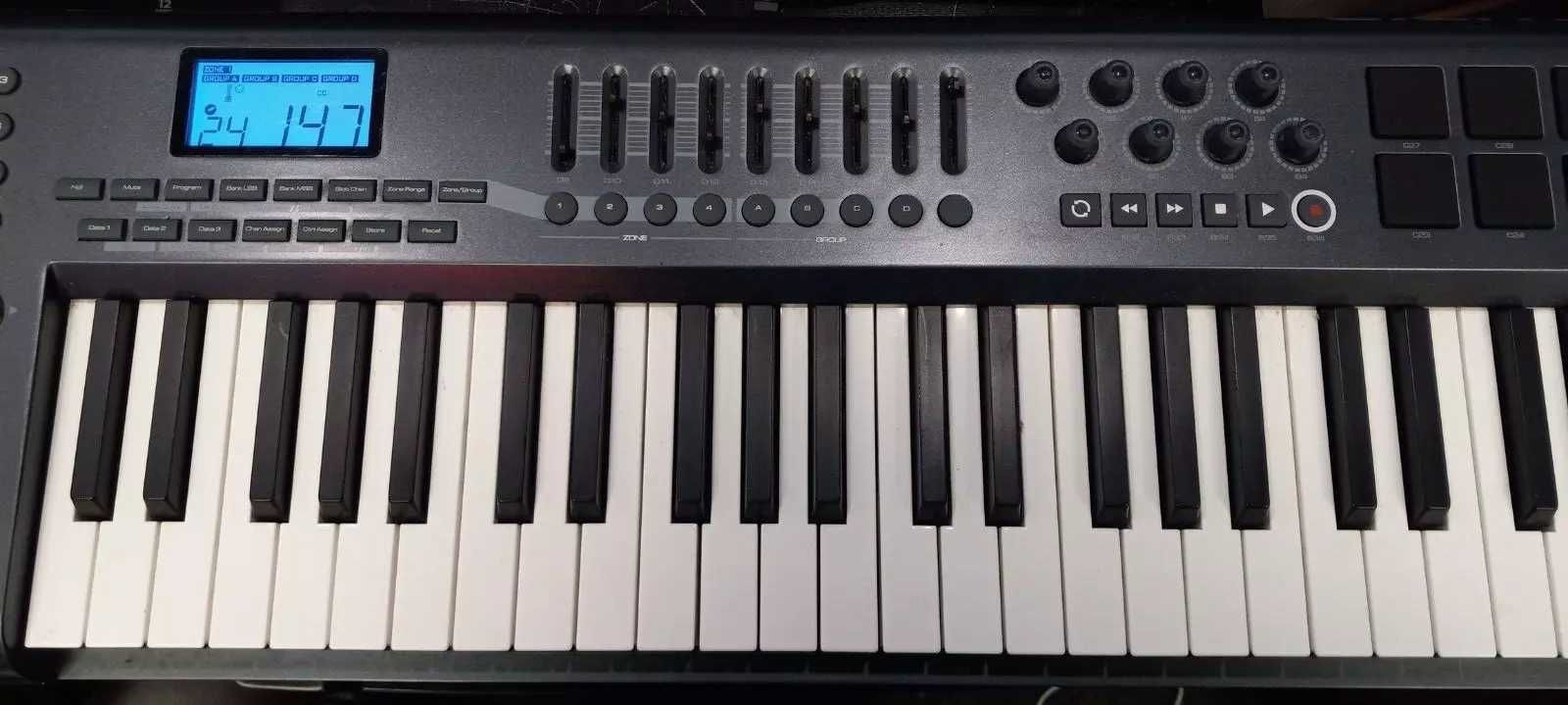 M-Audio Axiom 49 Midi-контроллер