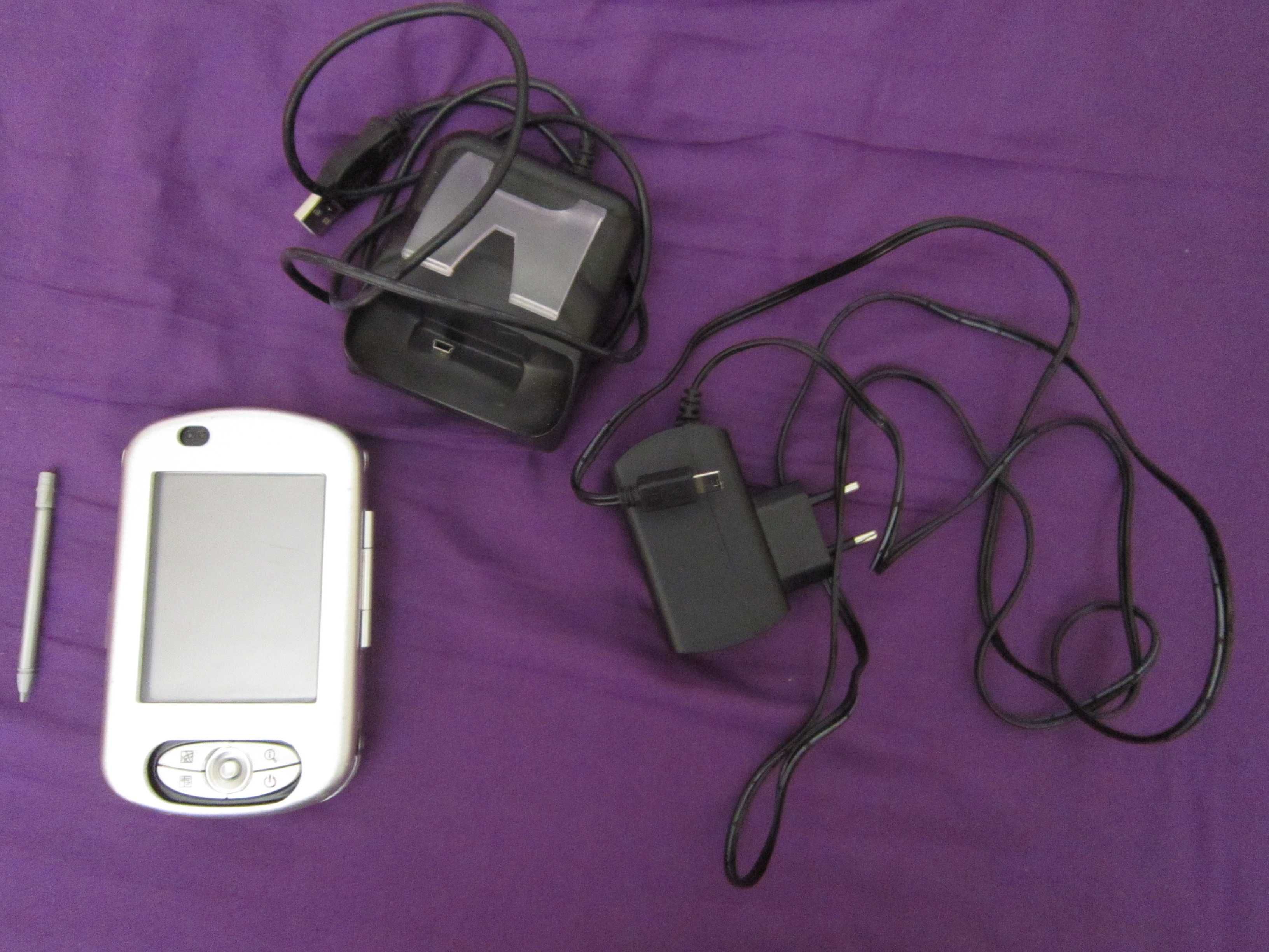 Mio P550 Digi Walker palmtop nawigacja metalowe etui stacja dokująca