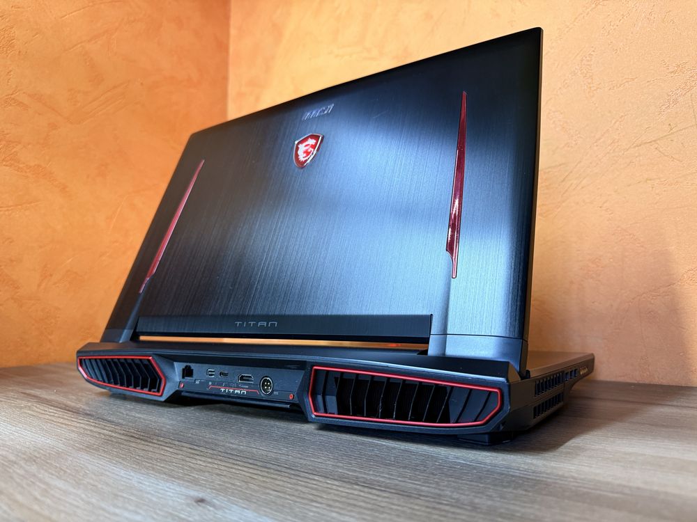 ТОП MSI TITAN GT73(i7/GTX1080 8GB/16DDR4/256+1TB/17.3 120hz/пломба)