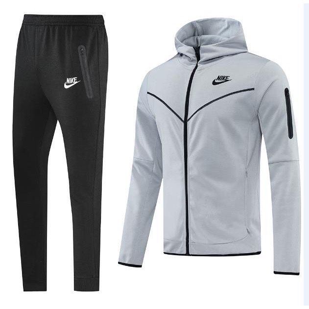 Dres Nike Tech Fleece
