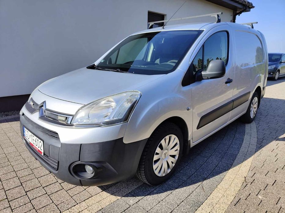Wynajem Citroen Berlingo long wypożyczalnia