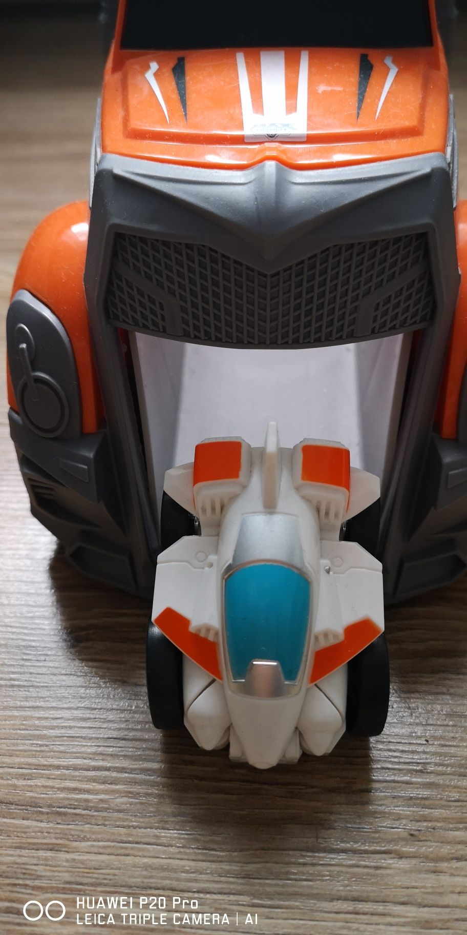 Max robot deformation transformers