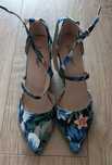 Nowe buty na obcasie