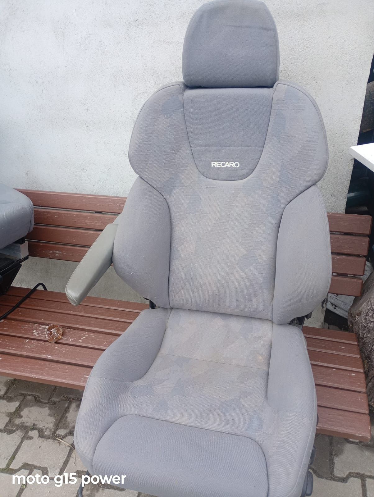 Siedzenia do busa recaro