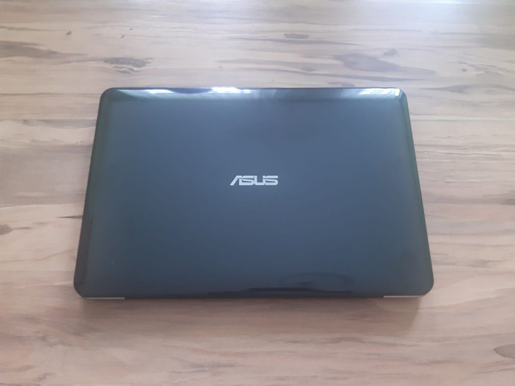 Asus R556L Laptop