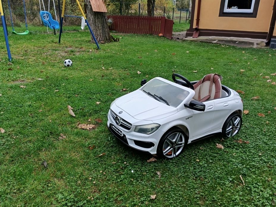 Auto na akumulator stało długo na strychu