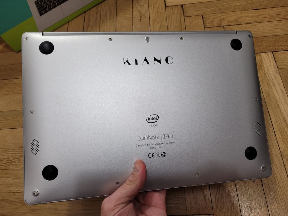 Notebook Kiano Slimnote 14.2 mało używany folia na wyświetlaczu