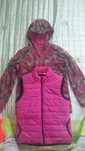 Kurtka softshell w roz. 146/152 i kamizelka roz. 152 i 2 kaszkiety