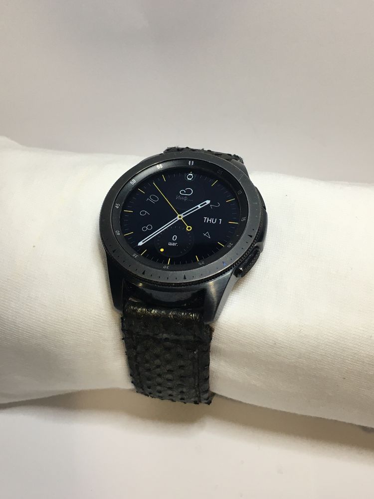 Часы Samsung Galaxy Watch