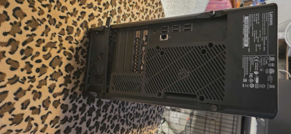 Gaming LENOVO Legion T530-28ICB