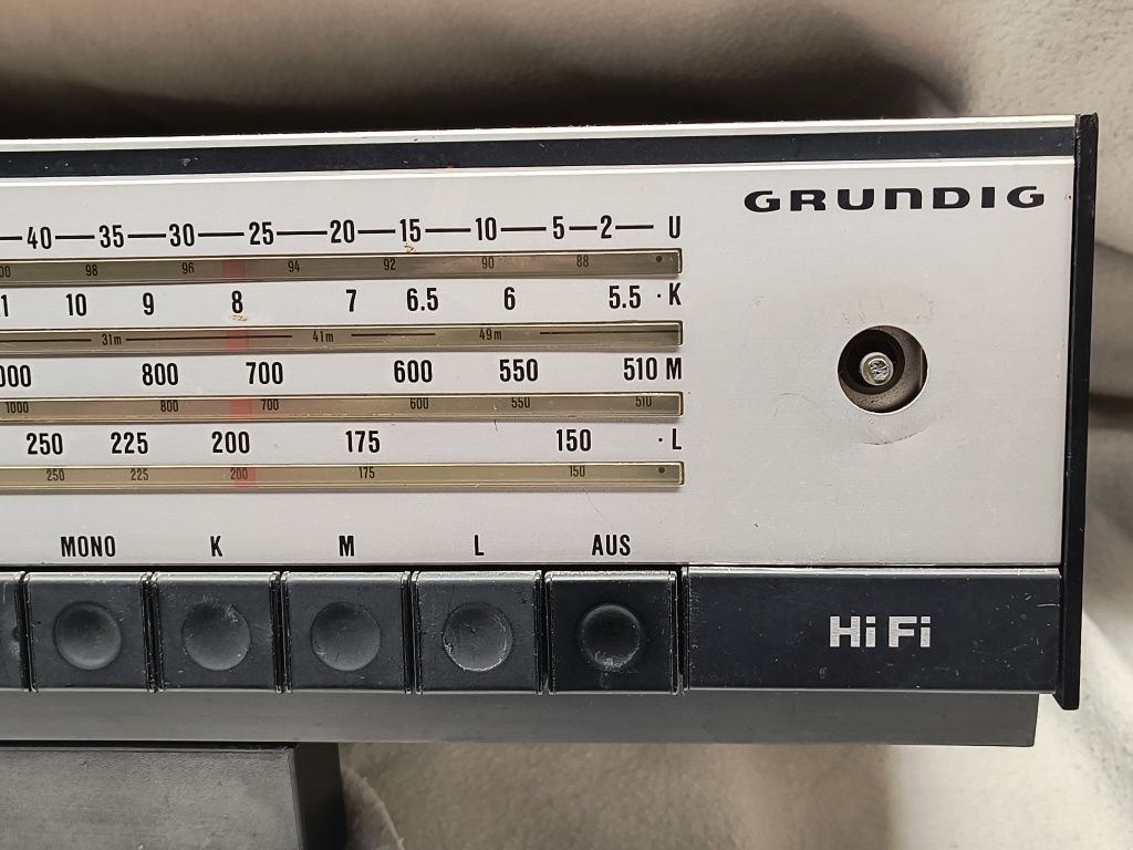 Amplituner Grundig RTV 800