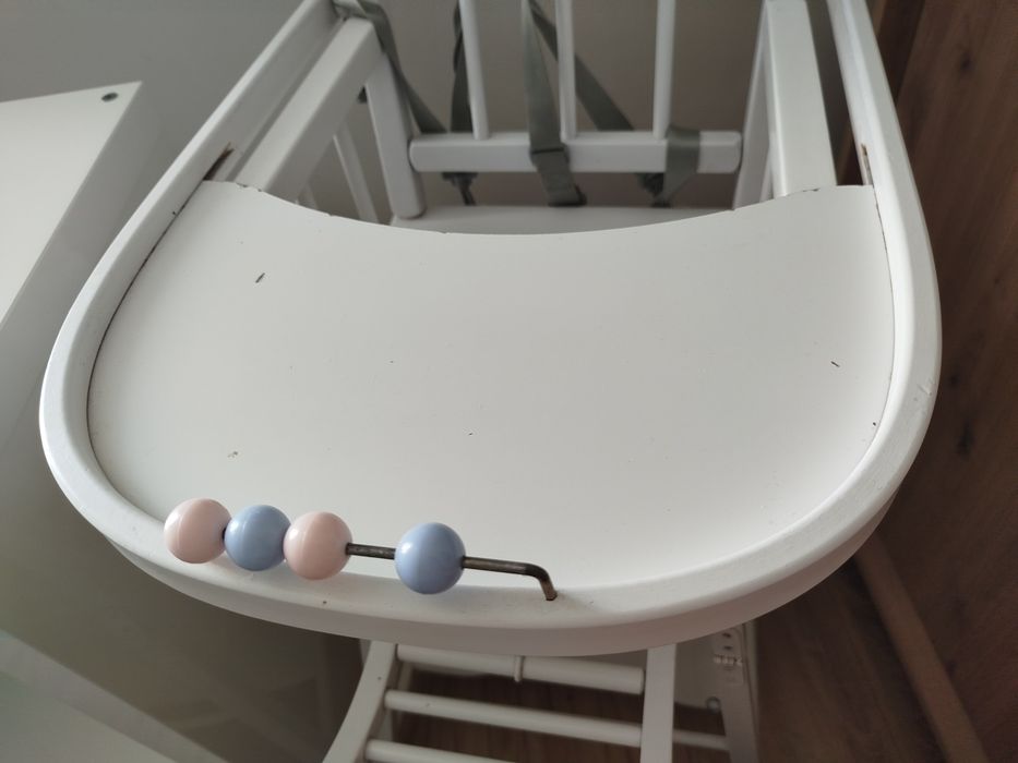 Fotelik drewniany do karmienia