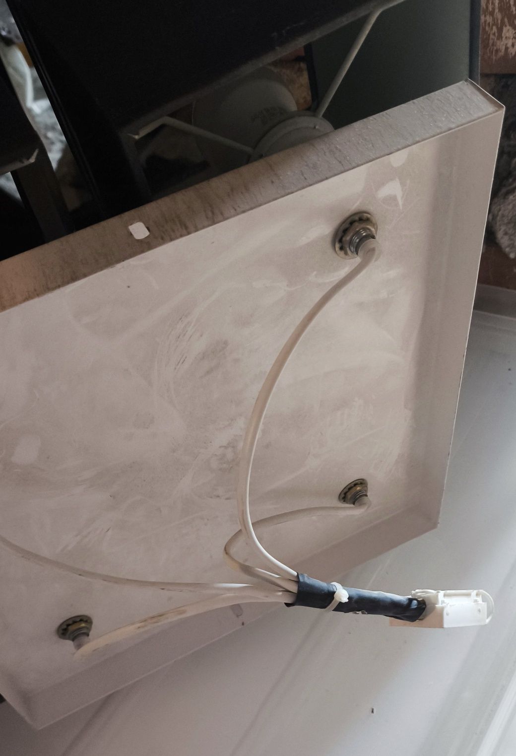 Lampa sufitowa szara