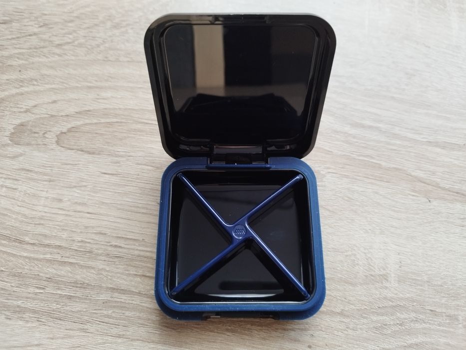 Wodoodporny organizer na tabletki biżuterię słuchawki