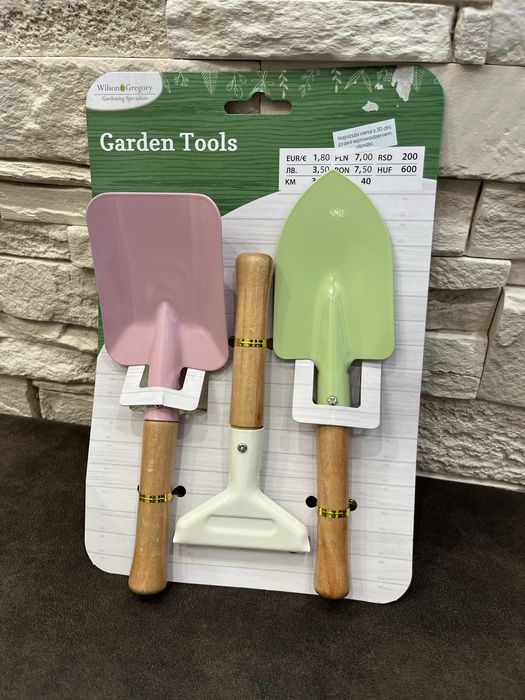 Narzędzia ogrodnicze pastelowy zestaw grabki łopatki