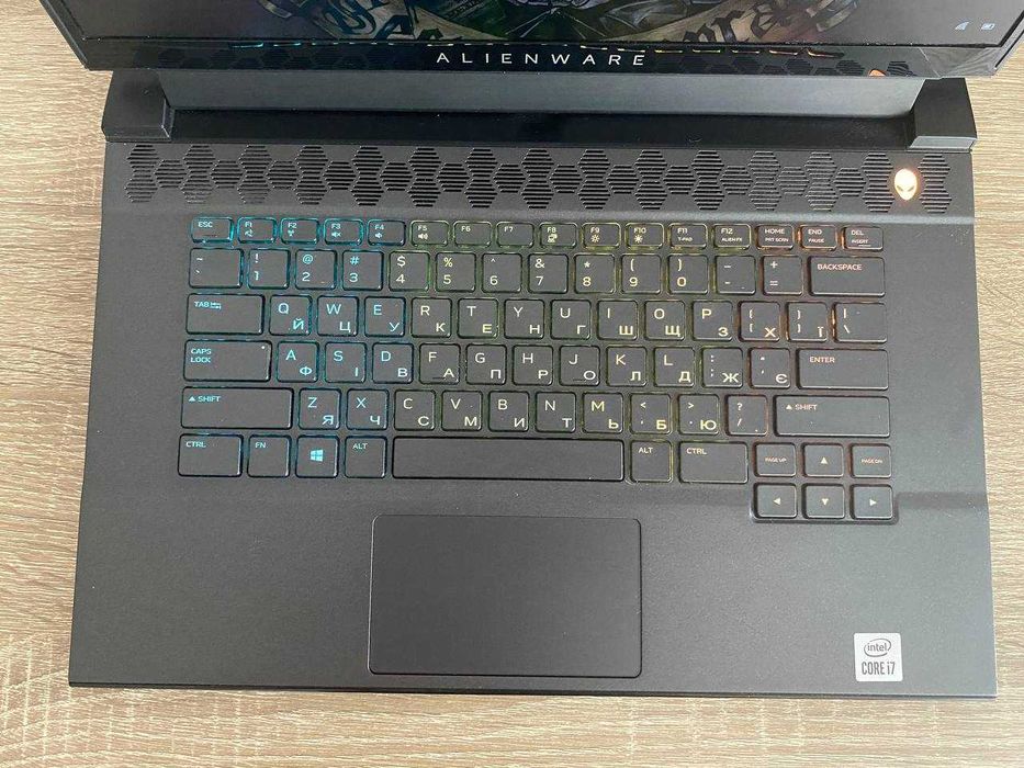 Dell Alienware m15 R3 /i7-10750H/16GB/RTX2070 SUPER 8 GB