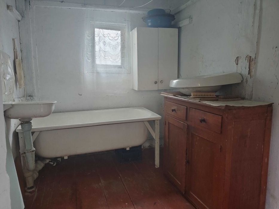 НЕРУХОМІСТЬ від ОЛЕКСАНДРА!!! Частина будинку по Старицького.