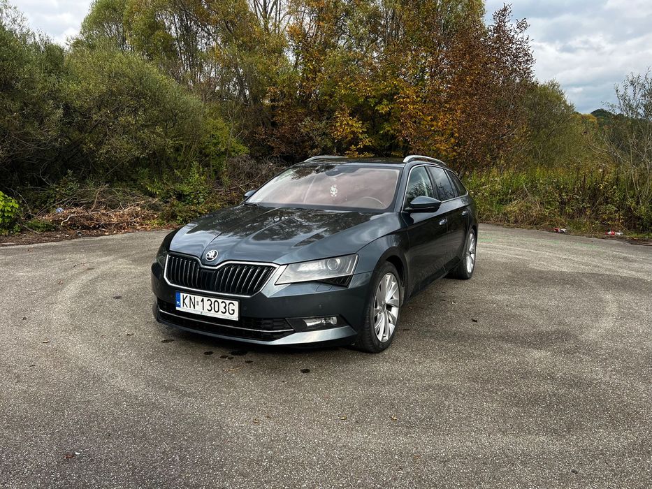 Skoda Superb Skoda Superb 2.0 4x4 Diesel Ambition - Manual Bogate Wyposażenie FV23%