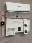 Apple Watch SE 40 Gold Aluminium