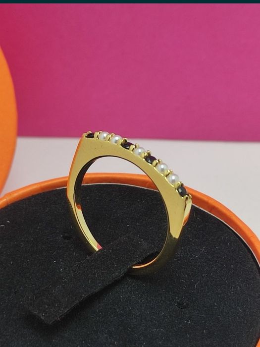 Pierścionek 14,16,18 z misiem żółte srebro vermeil 925 perłą i spinel