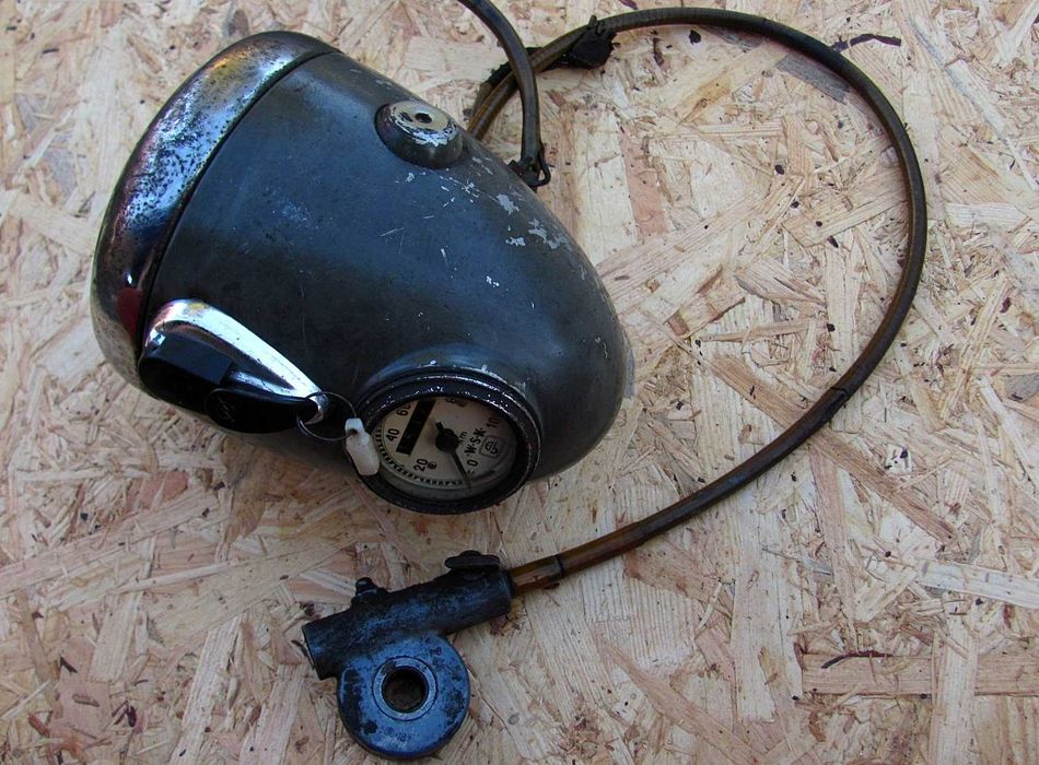 Kompletna PRZEDNIA LAMPA - WSK M-150 M06-Z - Licznik Klosz Stacyjka